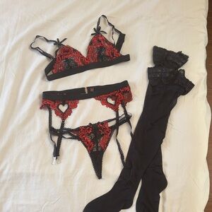 Valentine’s Black and Red Lace Bra Set